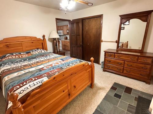 Whispering Pines Auburn - image 4