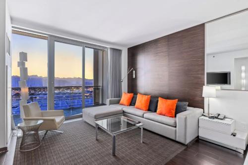 Studio with Stunning Views Balcony Access 23303, Las Vegas (photo 2)