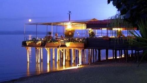 Peter giardino e casa sul lago in Bracciano