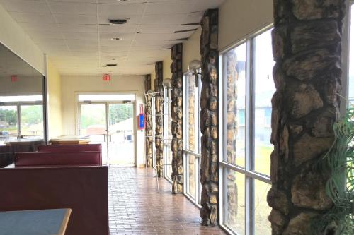 River Valley Inn and Suites By Belvilla in Fort Smith, USA