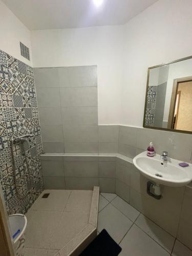 شقة مثالية للاسترخاء على بعد دقائق من شاطئ انزا اكادير, Agadir (foto 6)