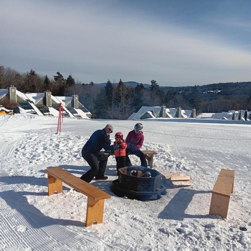SKI IN OUT w Fireplace at Tenney & 3 more Indy Pass Mts