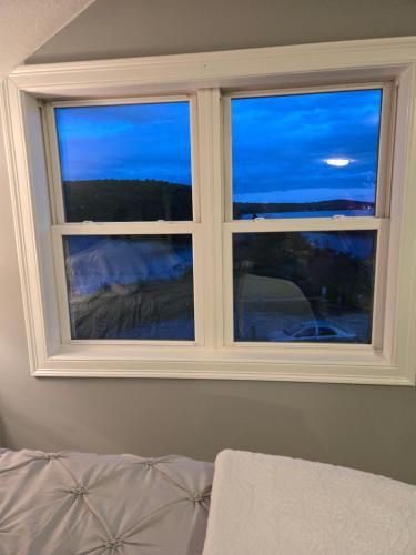 House on Thames River in Prestona (CT)