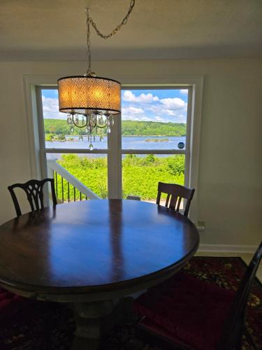 House on Thames River in Prestona (CT)