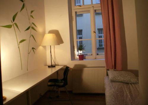 room detail thumbnail 0