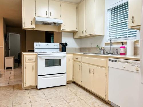 The Budget Friendly Home in Bonaventure