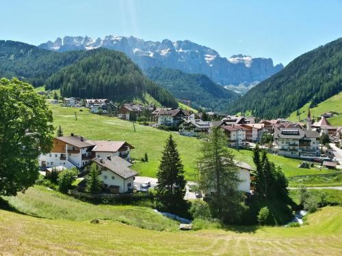 Garní Nëidia - Accommodation - Selva di Val Gardena