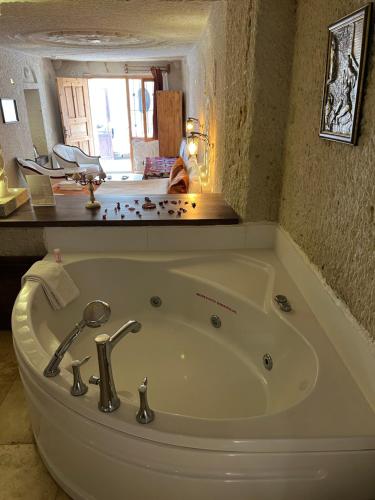 卫浴间, Tatli Kaya Otel in 厄古普城