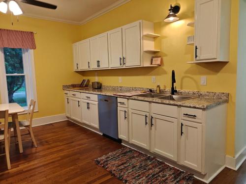 Italian charm villa in Newton