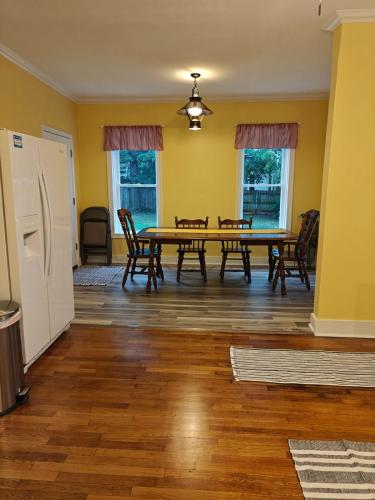 Italian charm villa in Newton