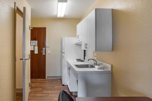 Extended Stay America Suites - Philadelphia - Mt. Laurel - Crawford Place - 주방