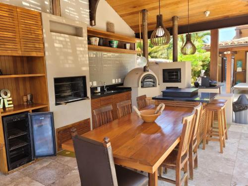 Mansion with sea access in Praia Baia Formosa