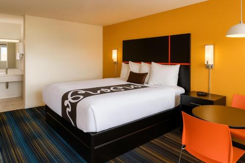 Chaparral Motor Inn