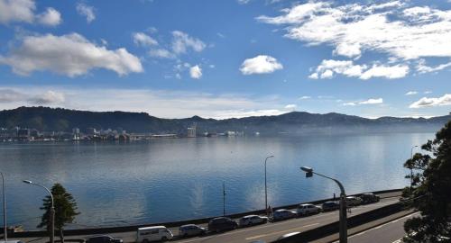 Wellington Waterfront, Exceptional Harbour Views in Oriental Parade