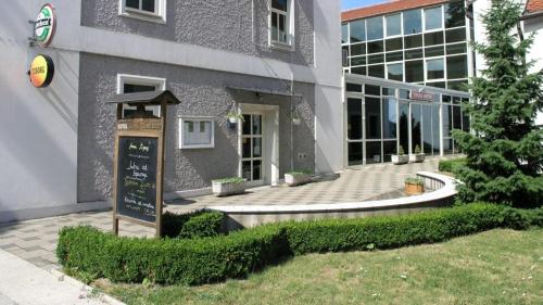 Exterior view, Hotel Kralj Tomislav in Novska