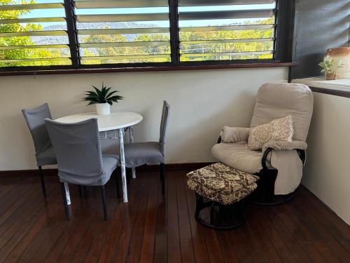 Queenslander leafy Whitfield in Greater Cairns