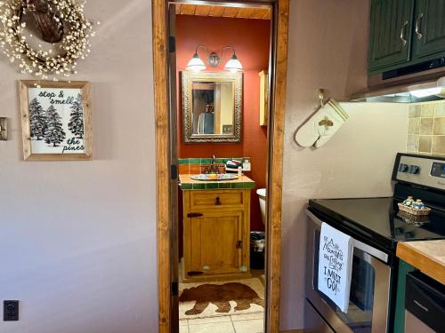 Aspen West #5 Townhouse - image 12