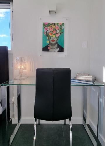 Modern Studio with Stunning Harbour Views in Oriental Parade