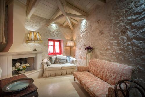 Adrieli Houses Adrieli Houses