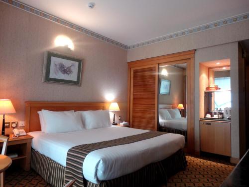 Beach Bay Hotel Muscat Image 27