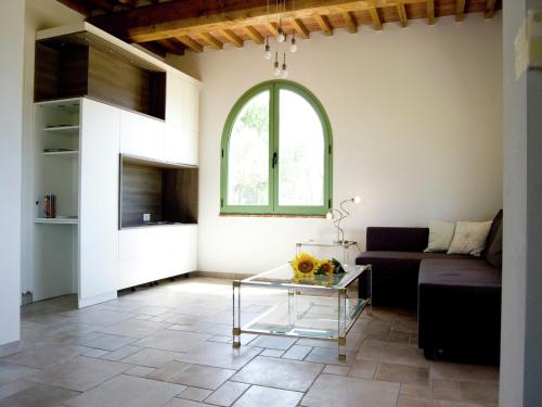 Rustic Charm, Modern Comfort in Borgonuovo