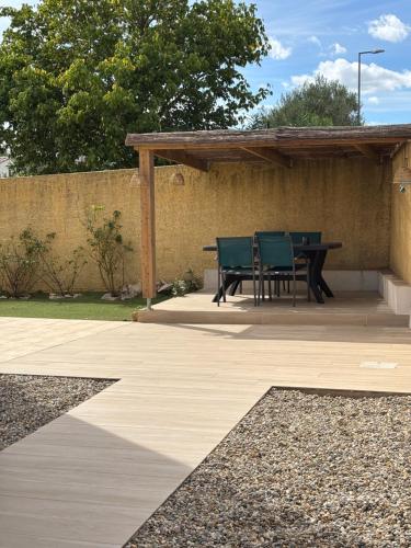 Villa Familiale 3 Chambres avec Terrasse - Location, gîte - Vergèze
