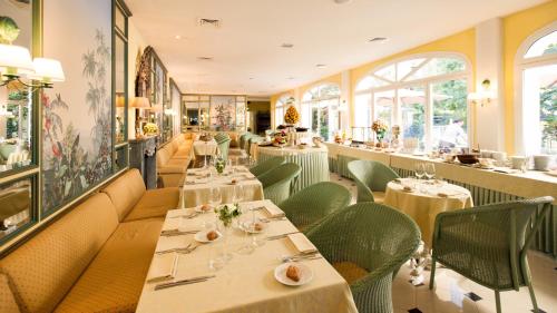Étterem, Hotel Victoria near Vittorio Veneto Tér