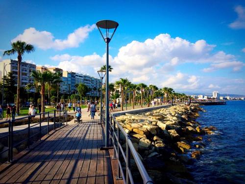 SeaBreeze City Center Flat