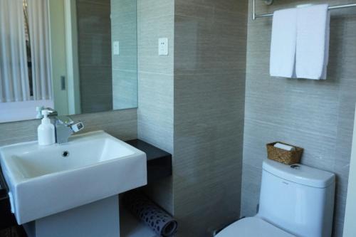 Xiamen Gulangyu Heitan Hotel - image 2