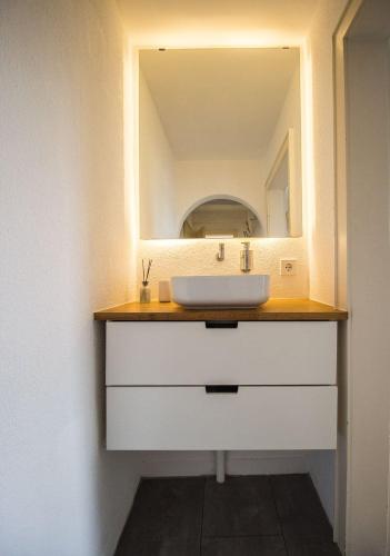 Apartment overlooking Stuttgart, Stuttgart (photo 5)
