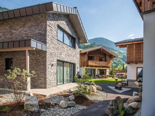The village - chalet stone house in Wald im Pinzgau, Österreich