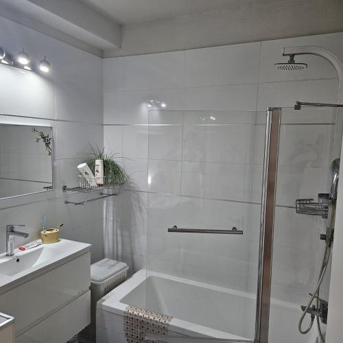 Holon Guest House, Rooms, Not a Hotel in 南特拉維夫