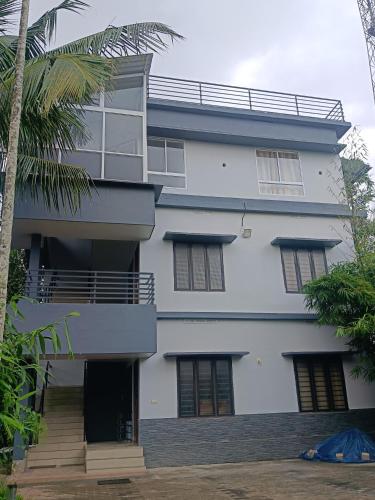 Eve's Residency in Meppadi