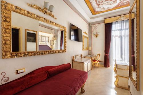 Hotel Romanico Palace - image 12