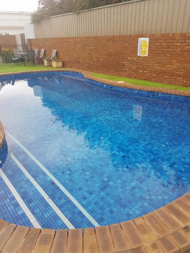 Fountain Court Motor Inn Albury - 정원