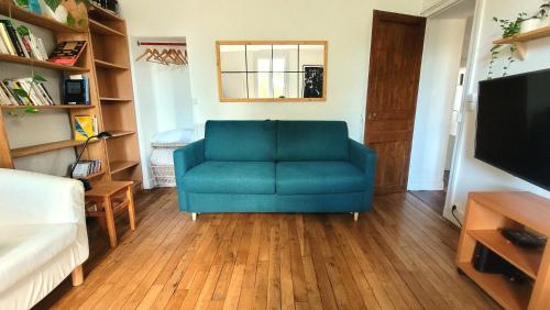 Charming apartment bordering Versailles in Buc