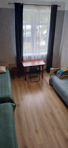 Green Oaks Private Rooms with Private Shower in Клайпеда