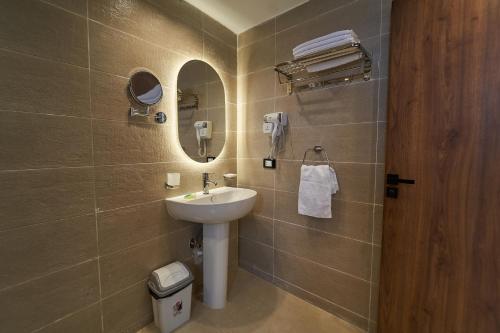 Merak Pyramids Hotel - image 14