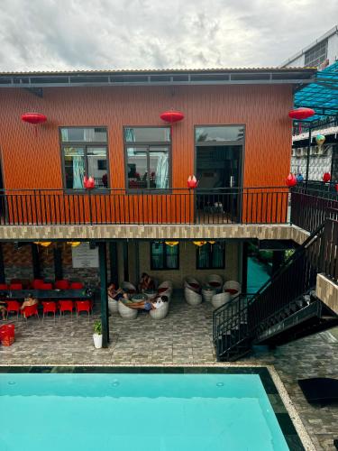 Dolphins Hostel - Riverside Hoi An - 수영장