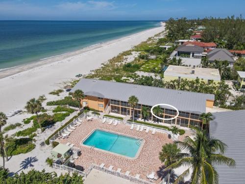 One-Bedroom on the Beach Open Tomorrow-Thursday 180 nt!