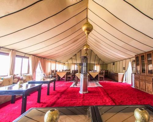 sahara oasis camp in Merzouga