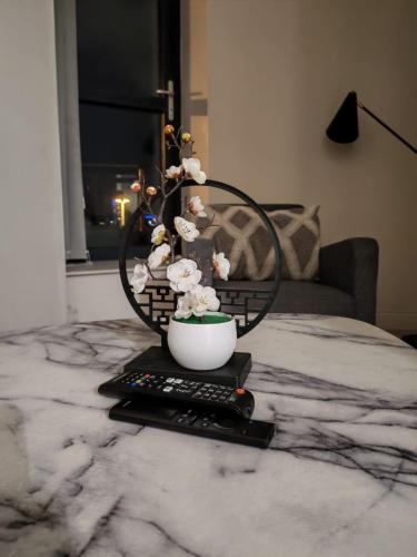 Luxury 2-Bedroom Penthouse with Stunning Views and Parking - Leeds City Centre, Leeds (Foto 10)