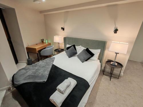 Luxury 2-Bedroom Penthouse with Stunning Views and Parking - Leeds City Centre, Leeds (Foto 7)