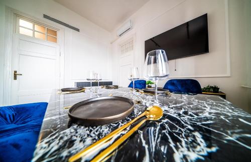 Budapest Riverfront Suite 4