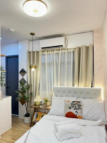 Guestroom, Casa Issabella 3 Cozy & Stylish Studio in Sorsogon near Irosin Hot Springs