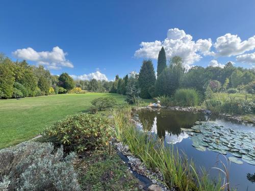 Ferienwohnung Laura, Naturidyll am Landschaftsschutzgebiet in 威斯特斯特德