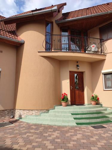 Marika Apartmanház