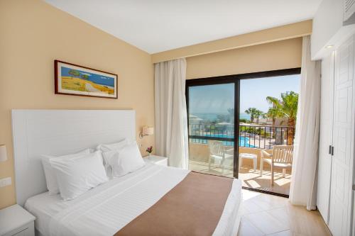 Sky View Suites Hotel in Hurghada