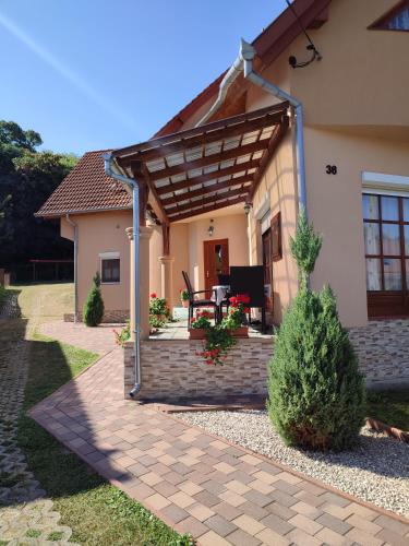 Marika Apartmanház