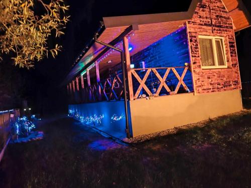 Magiczna Chatka Nad Rzeka Bieszczady - Krempna